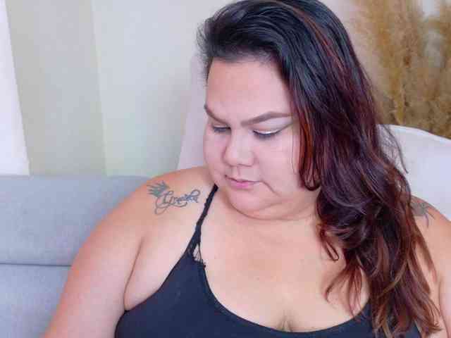 LILYBLAIR webcam