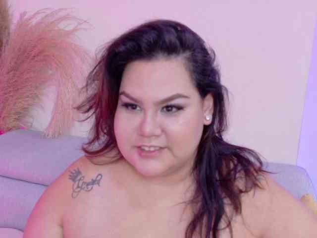 LILYBLAIR webcam