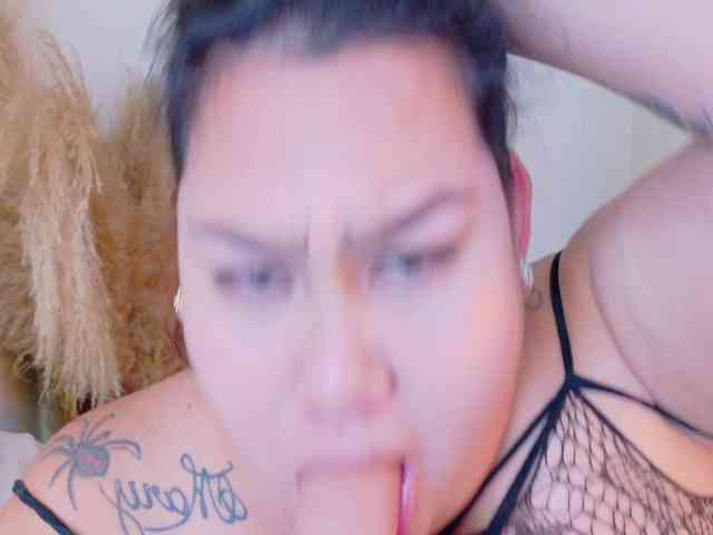 LILYBLAIR webcam