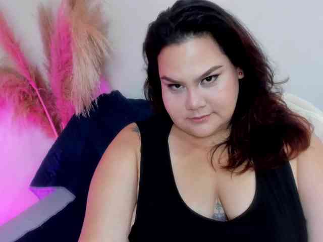 LILYBLAIR webcam