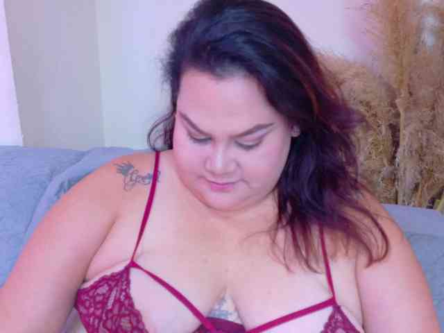 LILYBLAIR webcam