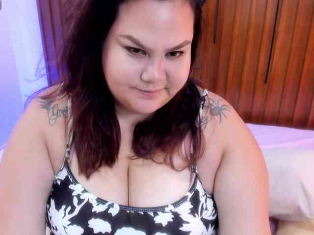 LILYBLAIR webcam