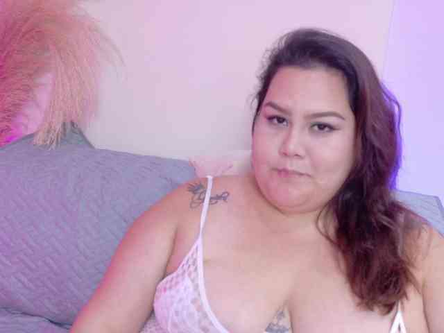 LILYBLAIR webcam