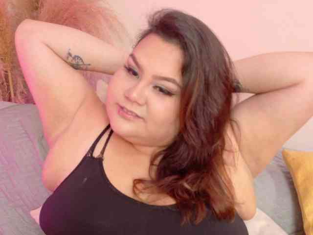 LILYBLAIR webcam