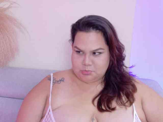 LILYBLAIR webcam