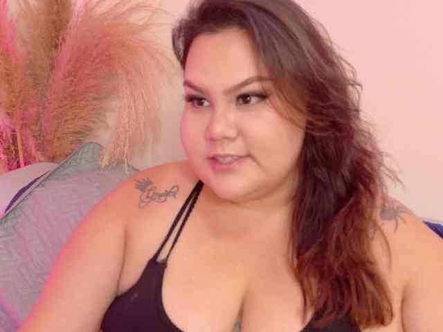 LILYBLAIR webcam
