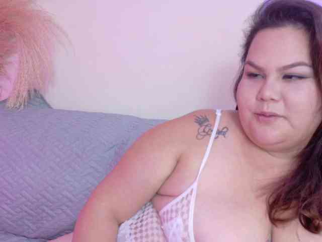 LILYBLAIR webcam