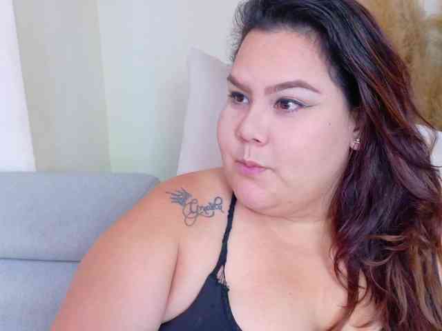 LILYBLAIR webcam