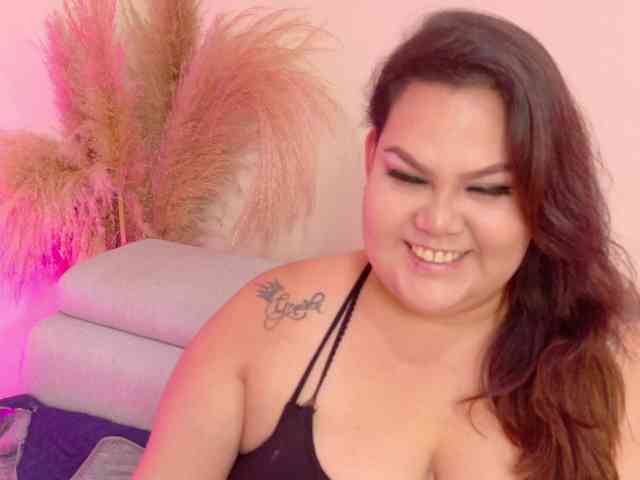 LILYBLAIR webcam