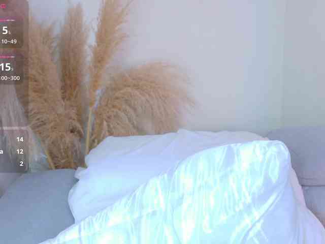LILYBLAIR webcam