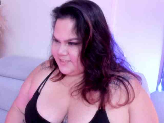 LILYBLAIR webcam