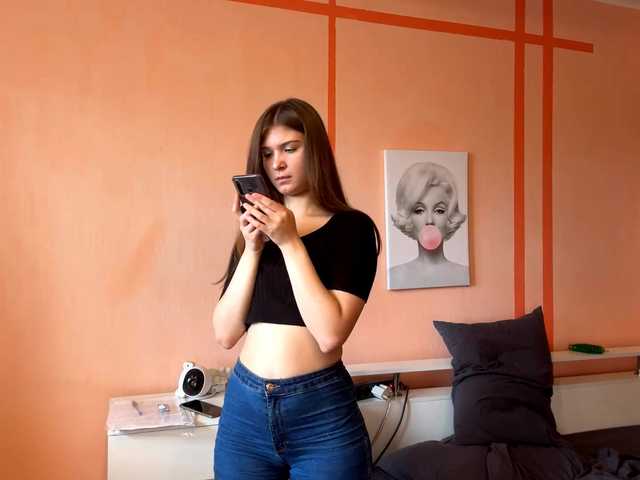 LydiaChey live cam on BongaCams