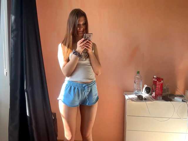 LydiaChey live webcam show