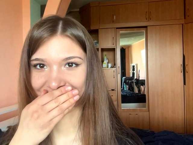 LydiaChey live cam on BongaCams