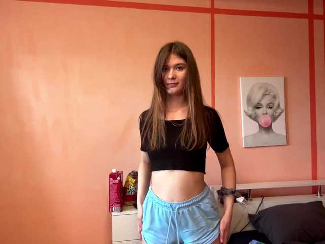 LydiaChey live cam on BongaCams