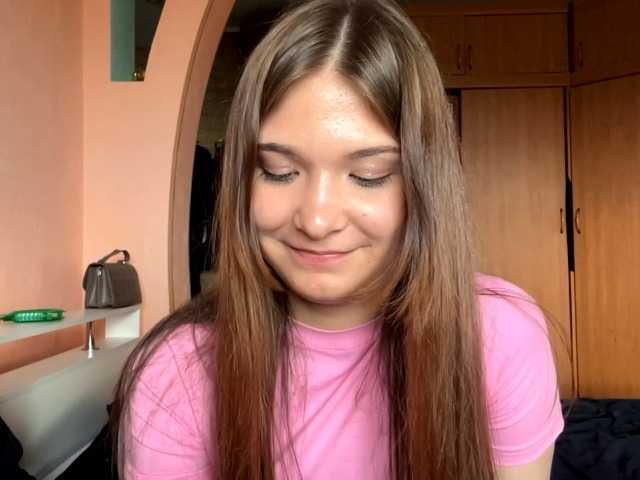 LydiaChey live cam on BongaCams