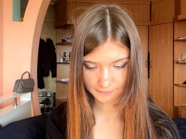 LydiaChey live cam on BongaCams