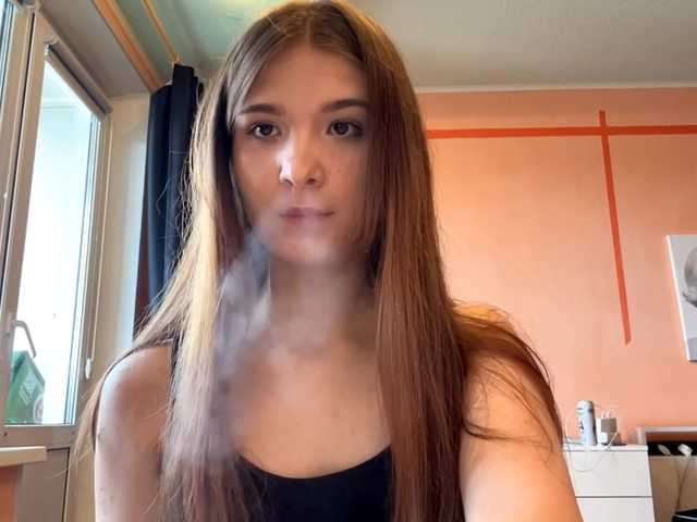 LydiaChey live cam on BongaCams