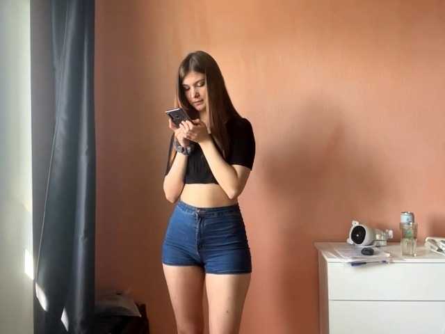 LydiaChey live cam on BongaCams