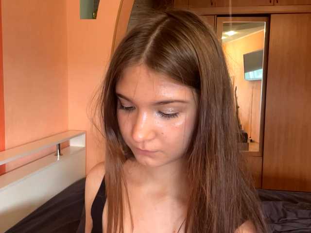LydiaChey live webcam show