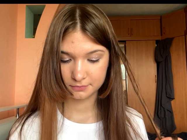 LydiaChey live cam on BongaCams