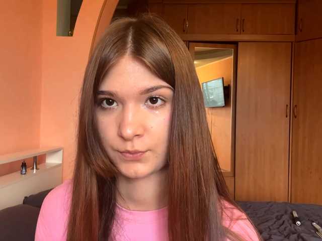 LydiaChey live cam on BongaCams