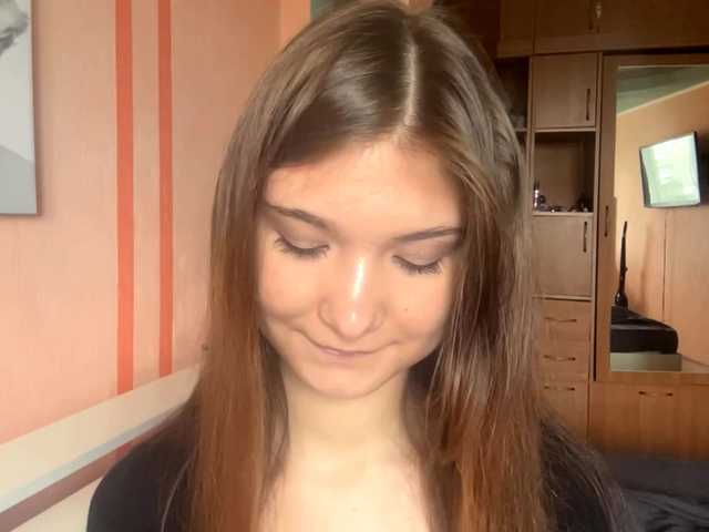 LydiaChey live cam on BongaCams