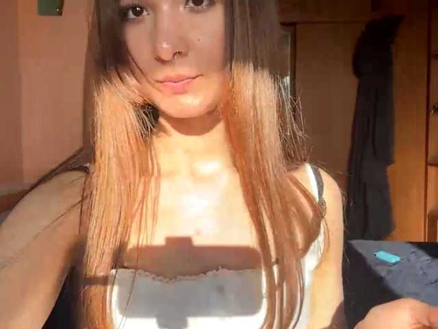 LydiaChey live cam on BongaCams