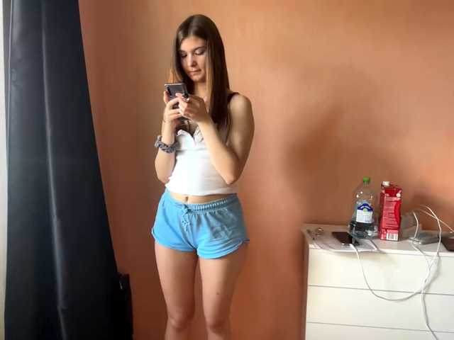 LydiaChey live webcam show