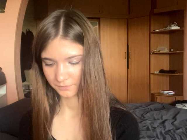 LydiaChey live webcam show