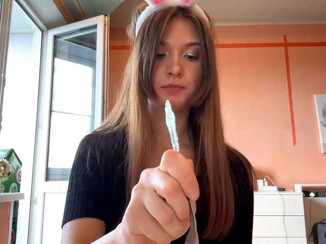 LydiaChey live cam on BongaCams