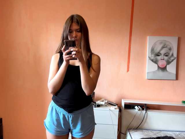 LydiaChey live cam on BongaCams