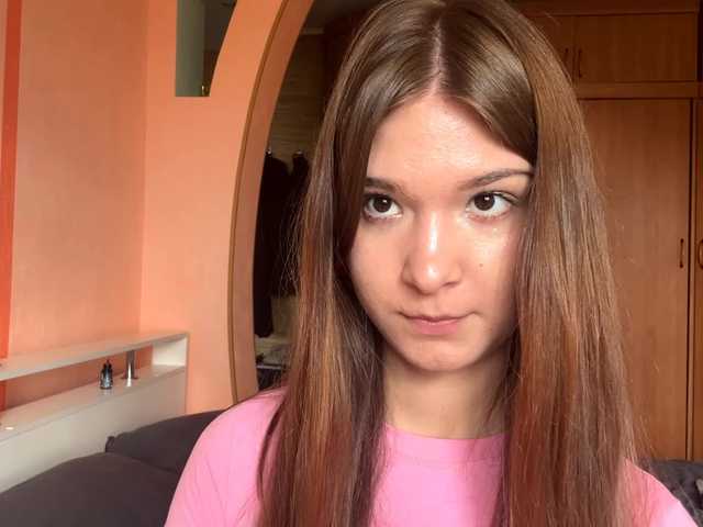 LydiaChey live cam on BongaCams
