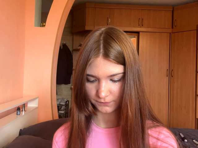 LydiaChey live cam on BongaCams