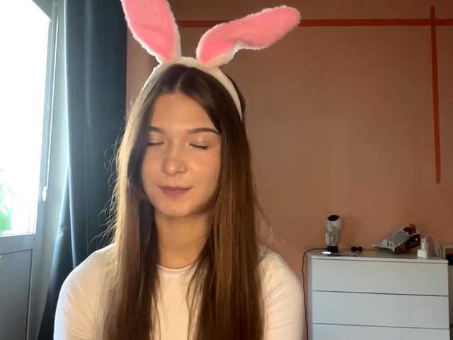LydiaChey live cam on BongaCams