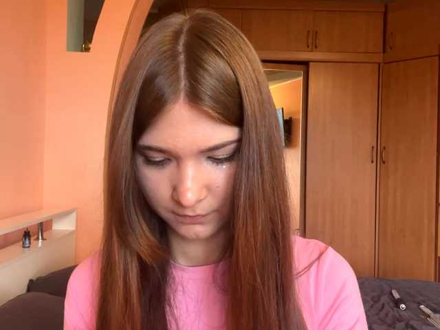 LydiaChey live cam on BongaCams