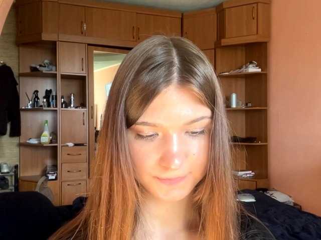 LydiaChey live cam on BongaCams