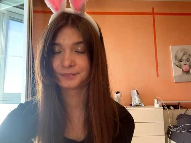 LydiaChey live cam on BongaCams