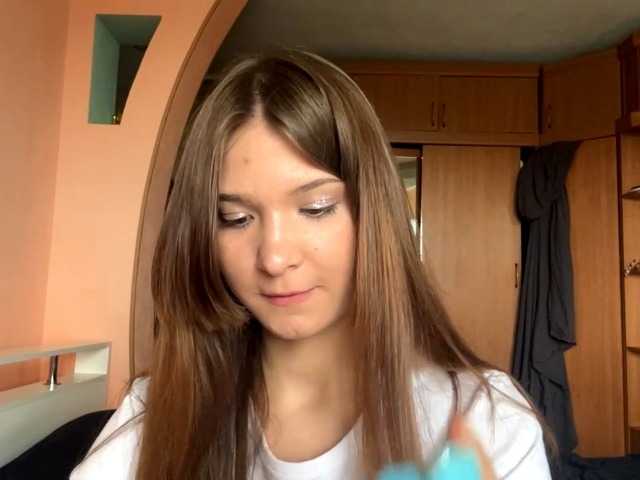 LydiaChey live cam on BongaCams
