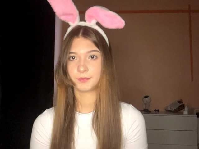 LydiaChey live cam on BongaCams