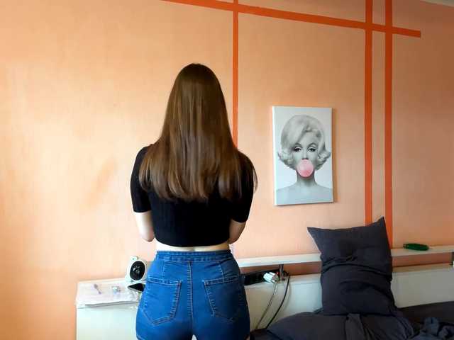 LydiaChey live cam on BongaCams