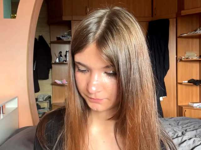 LydiaChey live cam on BongaCams