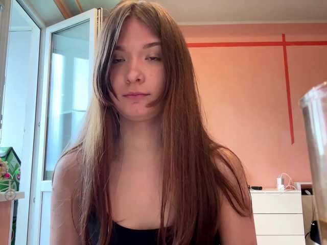 Lydia Chey (LydiaChey)