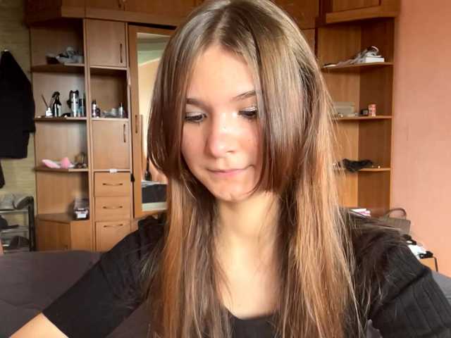 LydiaChey live webcam show