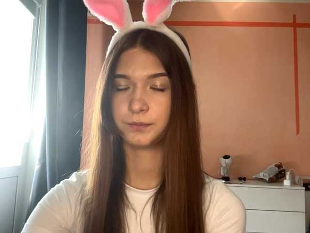 LydiaChey live cam on BongaCams