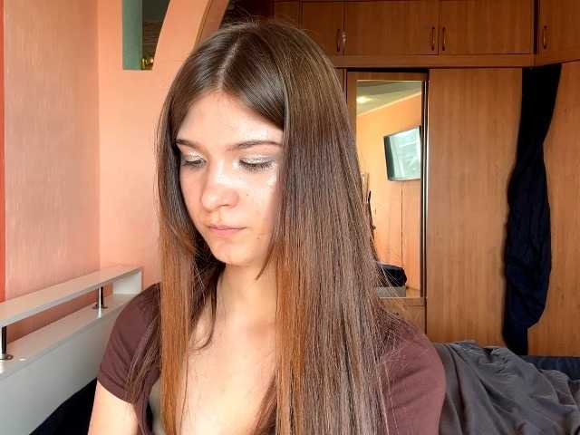 LydiaChey live cam on BongaCams