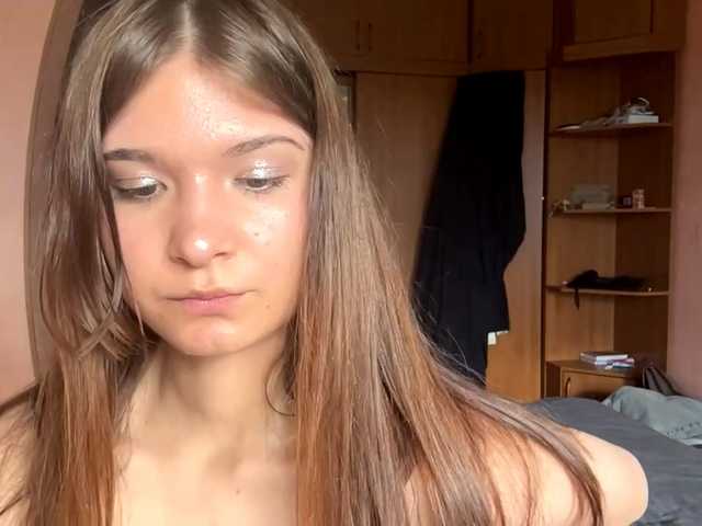 LydiaChey live cam on BongaCams