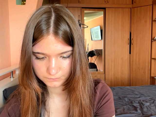 LydiaChey live webcam show
