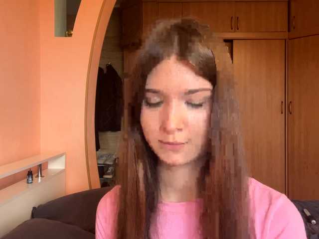 LydiaChey live cam on BongaCams