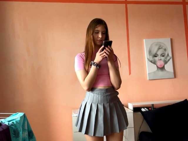 LydiaChey live cam on BongaCams